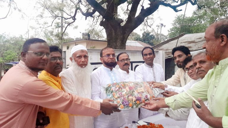 ঢাকাস্থ নাচোল সমিতির সভাপতিকে সংবর্ধনা