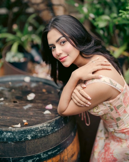 আবারও আলোচনায় ফারিয়া