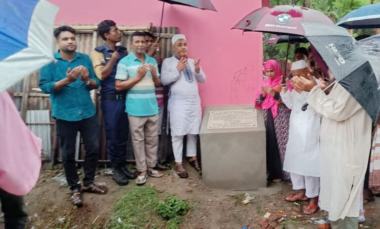 গোমস্তাপুরে ৩টি রাস্তার উদ্বোধন