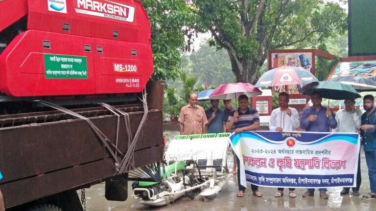 সদরে আরো তিন কৃষক পেলেন ভর্তুকি মূল্যে কৃষি উপকরণ