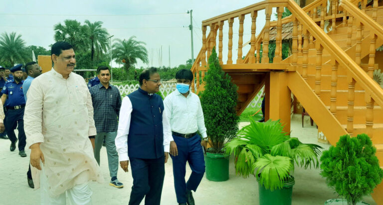 ইলা মিত্র সংগ্রহশালা পরিদর্শন করলেন ভারতীয় সহকারী হাই কমিশনার