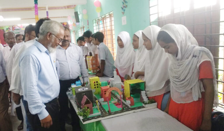 নামোশংকরবাটি উচ্চ বিদ্যালয়ে বিজ্ঞান মেলার উদ্বোধন