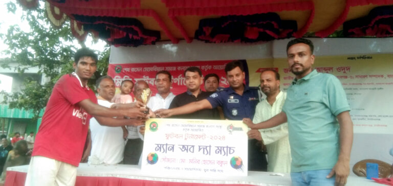 মিনি ফুটবল টুর্নামেন্ট : দ্বিতীয় রাউন্ডের শেষ খেলায় রেড ক্রিসেন্ট সোসাইটি জয়ী