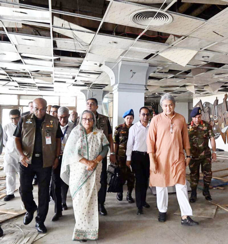 বিটিভি’র ধ্বংসাত্মক ভবন পরিদর্শনে প্রধানমন্ত্রী