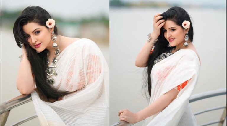 মোহমীয় লুকে নজর কাড়লেন পরীমণি