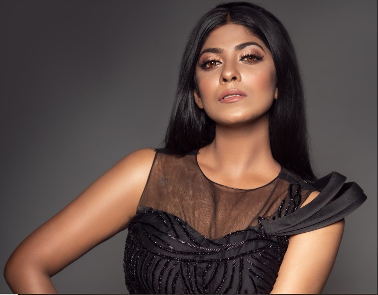 বানভাসিদের দুয়ারে দুয়ারে তোরসা