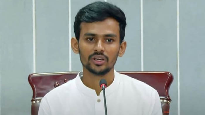 দেশকে অস্থিতিশীল করার চেষ্টা করছে শেখ হাসিনা : যুব ও ক্রীড়া উপদেষ্টা আসিফ মাহমুদ