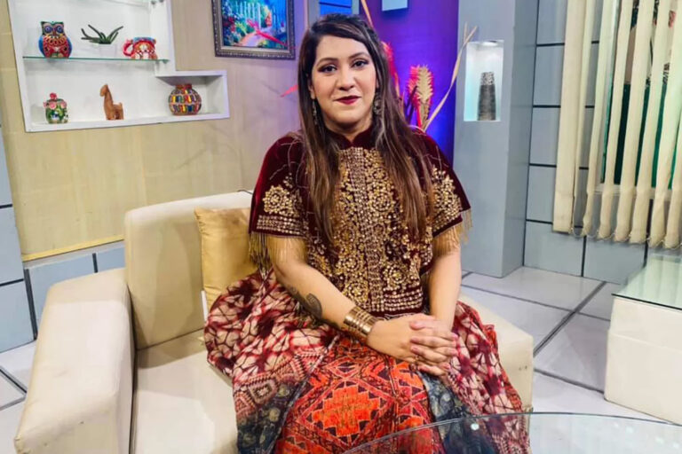 পূজার ১০ গান কোটি ভিউয়ের ঘরে