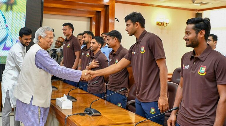 টাইগারদের সংবর্ধনা দিলেন প্রধান উপদেষ্টা ড. ইউনূস