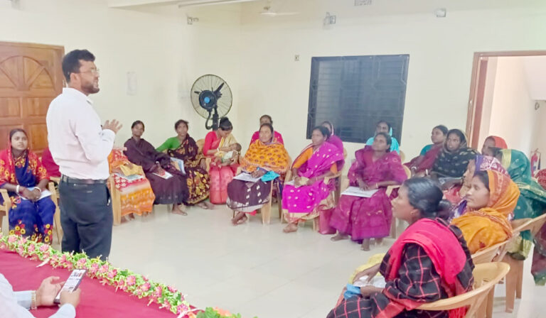 গোবরাতলায় খরাসহিষ্ণু ফসলের চাষ বিষয়ক প্রশিক্ষণ