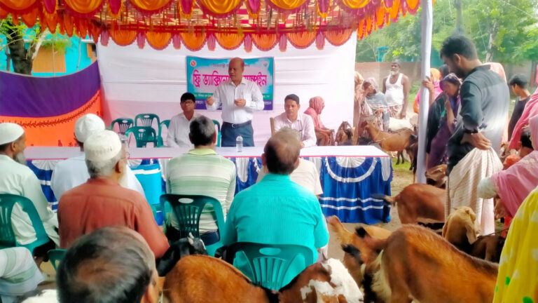পিপিআর রোগের টিকা প্রদান কর্মসূচি পরিদর্শন পরিচালকের