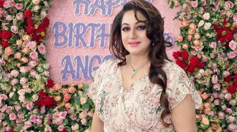 চলচ্চিত্র নায়িকা শিল্পীর ব্যাংক একাউন্ট জব্দ