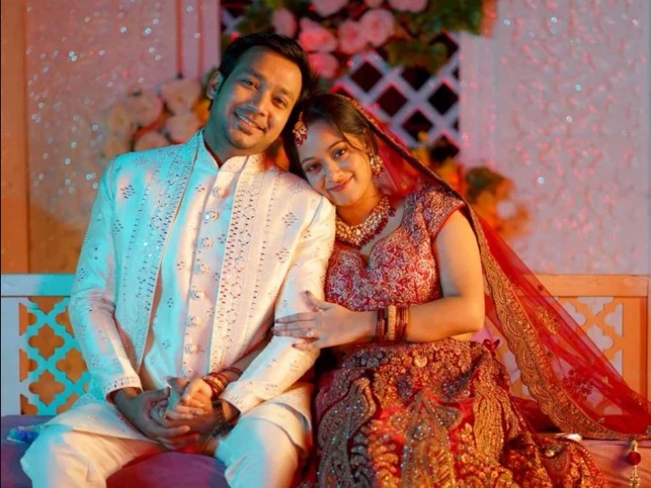 প্রেক্ষাগৃহের বড় পর্দায় দীঘির বিয়ে