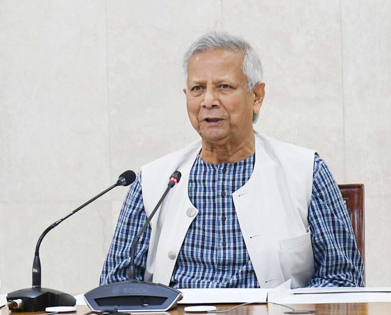 রমজানে দ্রব্যমূল্য স্বাভাবিক রাখার নির্দেশ প্রধান উপদেষ্টার