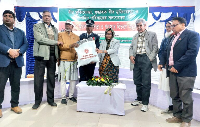 গোমস্তাপুরে বিভিন্ন কর্মসূচিতে মহান বিজয় দিবস উদযাপন