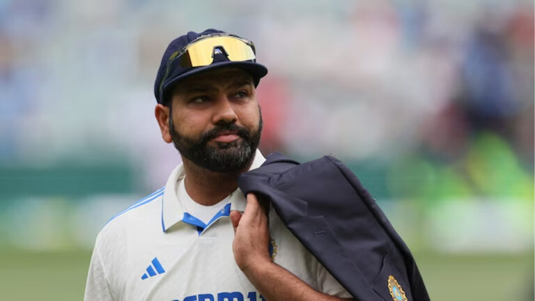 এখনই টেস্ট ক্রিকেটকে বিদায় বলছেন না রোহিত