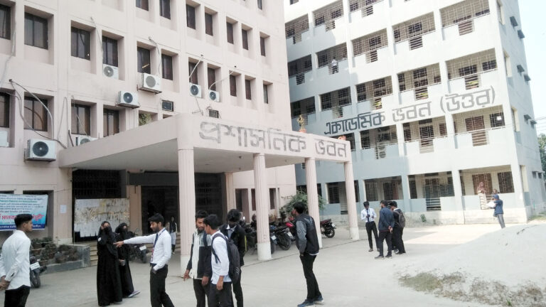 চাঁপাইনবাবগঞ্জ পলিটেকনিক ইনস্টিটিউট : কারিগরি শিক্ষার আলোয় পথ খুঁজে পাচ্ছেন শিক্ষার্থীরা