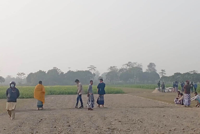 শিবগঞ্জের চৌকা সীমান্ত এখন স্বাভাবিক