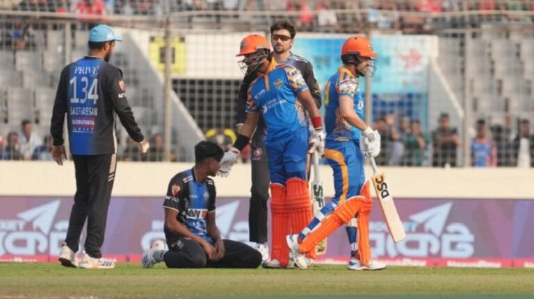 রংপুরের সাথে দাপুটে জয় পেলো খুলনা