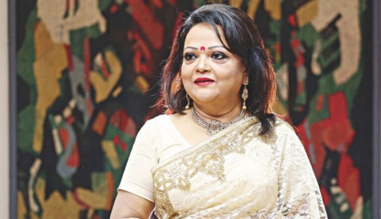 সুস্থ হয়েই গানের মঞ্চে সাবিনা ইয়াসমিন