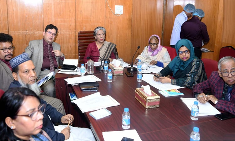 ক্ষুদ্রঋণ কার্যক্রম একই ছাতার নিচে বাস্তবায়নের নির্দেশনা উপদেষ্টার