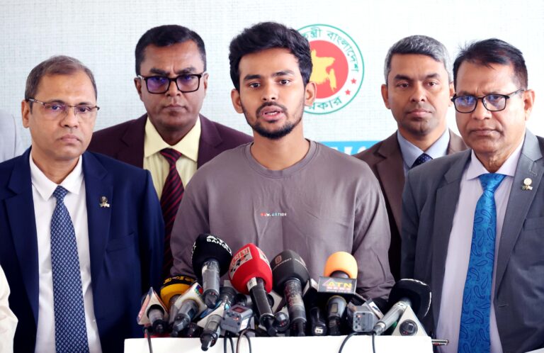 স্থানীয় সরকার নির্বাচনের বিষয়ে খুব দ্রুতই সিদ্ধান্ত : আসিফ মাহমুদ
