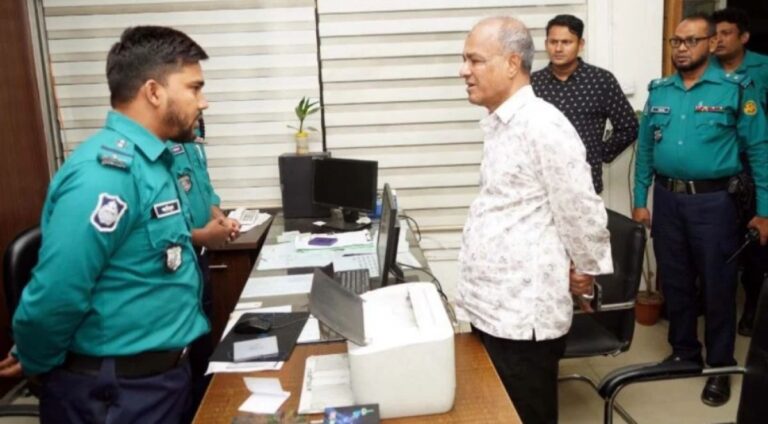আইনশৃঙ্খলা বাহিনীকে আরো তৎপর হওয়ার নির্দেশ স্বরাষ্ট্র উপদেষ্টার