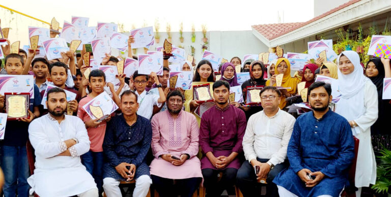 ৬২ শিক্ষার্থীকে মেধাবৃত্তি পরীক্ষার পুরস্কার দিলো কিশোরকণ্ঠ ফাউন্ডেশন