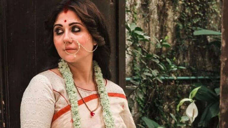 নতুন বছরকে স্বাগত জানালেন স্বস্তিকা