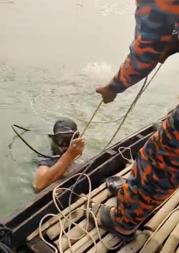 ১৩ ঘণ্টা পর উদ্ধার মহানন্দা নদীতে নিখোঁজ কিশোরের মরদেহ