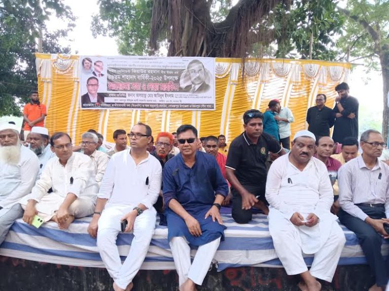 গোমস্তাপুরে সাবেক রাষ্ট্রপতি জিয়াউর রহমানের শাহাদাৎ বার্ষিকী পালন