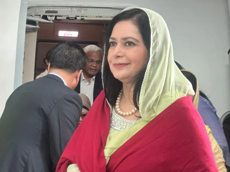 ডা. জোবাইদা রহমান দীর্ঘ ১৭ বছর পর দেশে ফিরলেন