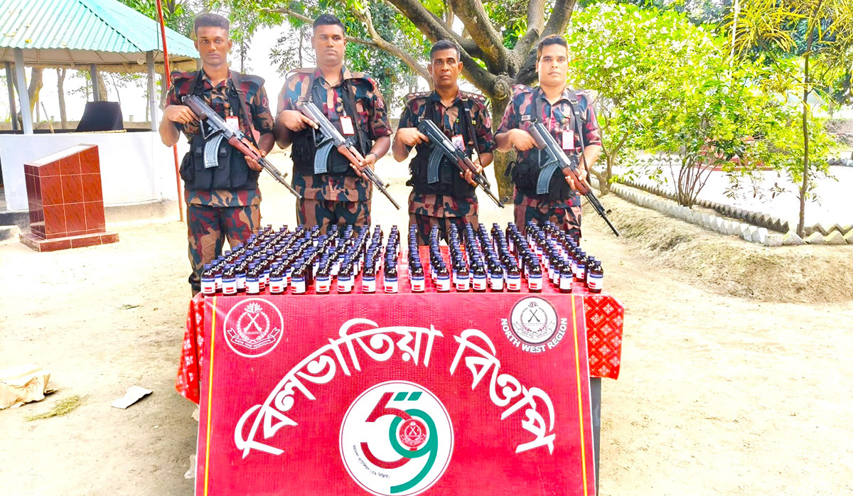 শিবগঞ্জে   নেশাজাতীয়   সিরাপ জব্দ