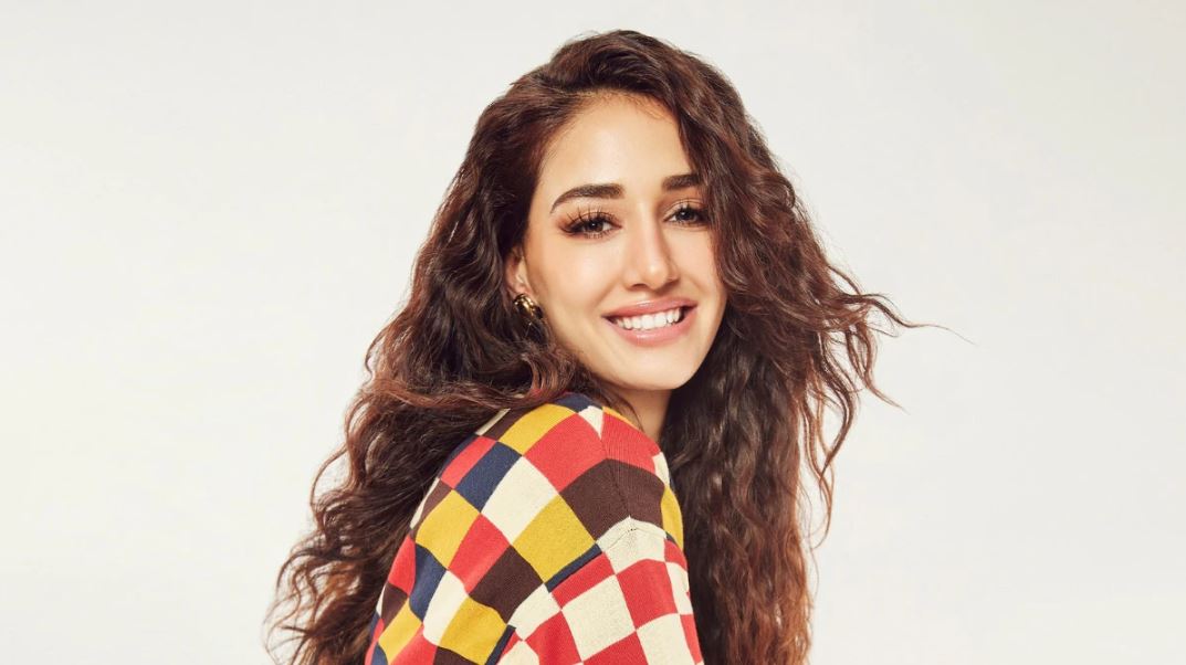 এবার হলিউডে অভিষেক হতে যাচ্ছে দিশা পাটানির