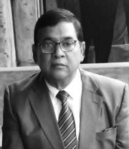 গোমস্তাপুরে   অ্যাডভোকেট   মাইনুল ইসলামের  দাফন সম্পন্ন