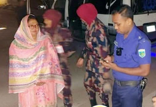 সোনামসজিদ ইমিগ্রেশন : ভারতে যাওয়ার সময় যুব মহিলা লীগ নেত্রী আটক