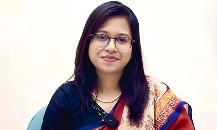 সংরক্ষিত নারী আসন  : আপিলেও বাতিল   মনিরা শারমিনের  মনোনয়ন