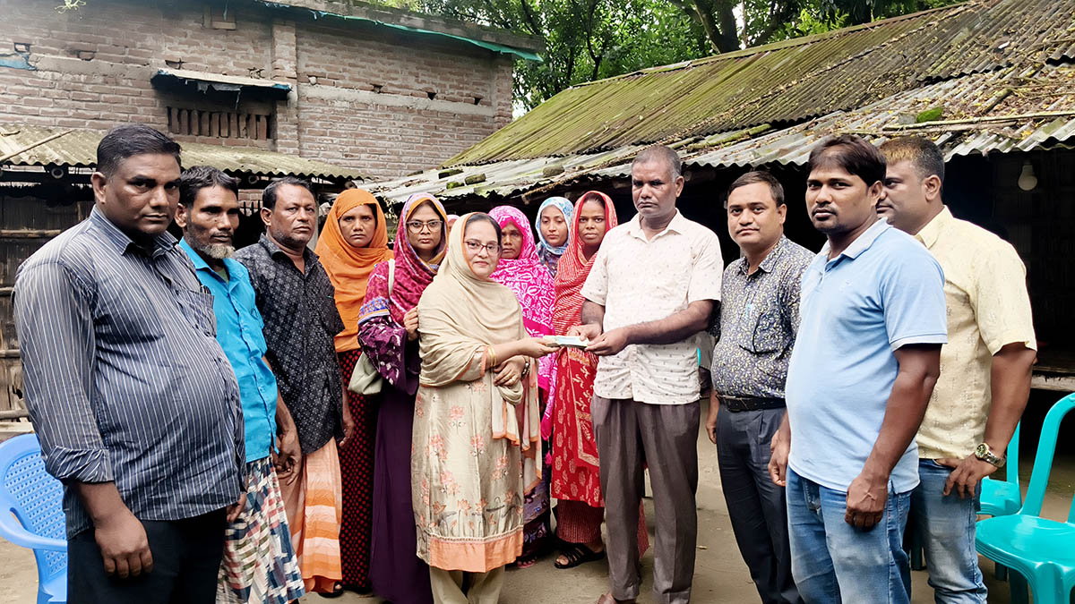 কর্মী সালমা খাতুনের ইন্তেকাল : শোকসন্তপ্ত পরিবারের পাশে প্রয়াস