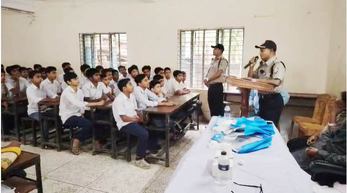কৃষ্ণগোবিন্দপুর উচ্চ বিদ্যালয়ে মাদকবিরোধী শপথ  নিলেন শিক্ষার্থীরা