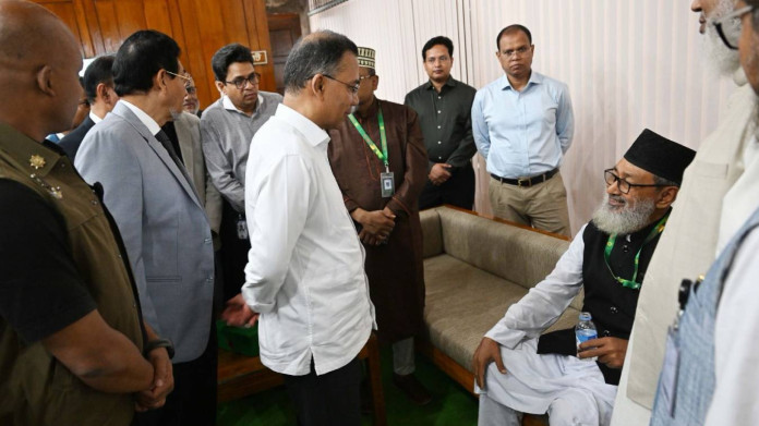 সংসদে হঠাৎ অসুস্থ  জামায়াত এমপি  রবিউল বাশার  : খোঁজ নিলেন প্রধানমন্ত্রী