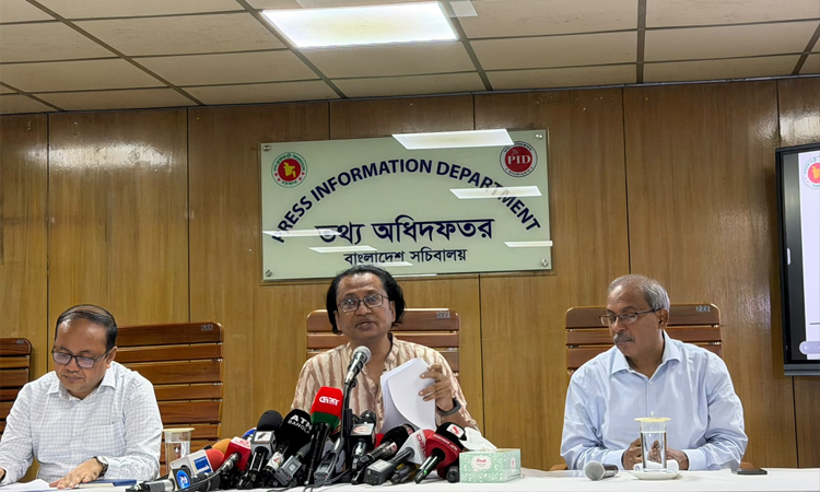 শেখ হাসিনার বক্তব্য প্রচার  করা প্রসঙ্গে যা বললেন তথ্য উপদেষ্টা