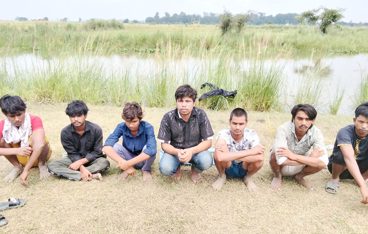 গোমস্তাপুরের চাড়ালডাংগা সীমান্তে  ৭জনকে পুশইনের চেষ্টা বিএসএফের : রুখে দিয়েছে বিজিবি